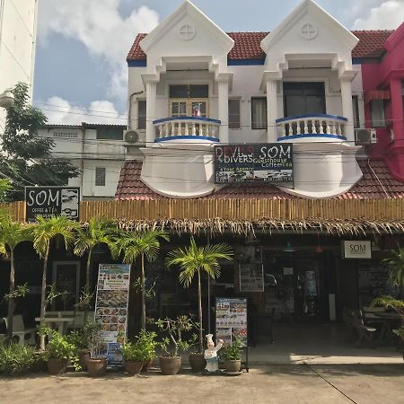 Som Guesthouse Patong Eksteriør bilde