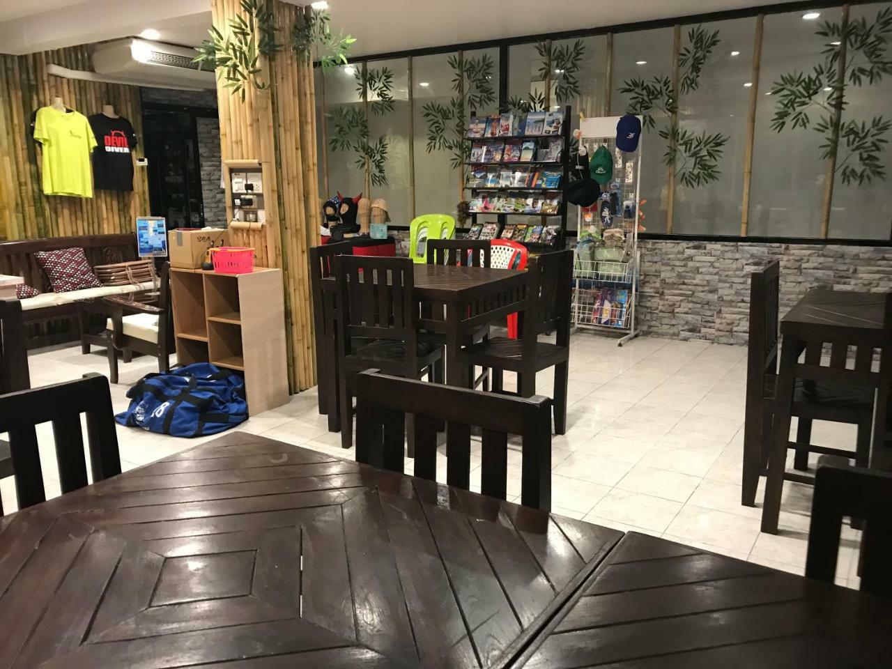 Som Guesthouse Patong Eksteriør bilde