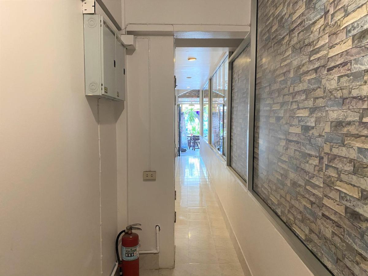 Som Guesthouse Patong Eksteriør bilde